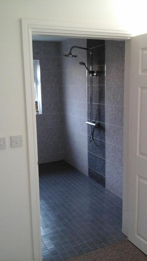 Tea In Liverpool - Private - Quiet - Ground Floor - En-Suite - Walk-In-Shower Zewnętrze zdjęcie